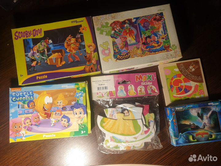 Паззлы, есть деревянные, для детей от года