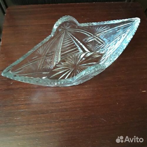 Хрустальная ваза