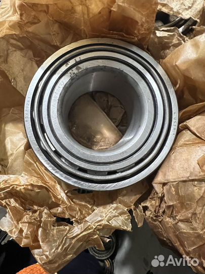 Подшибник катка 954712