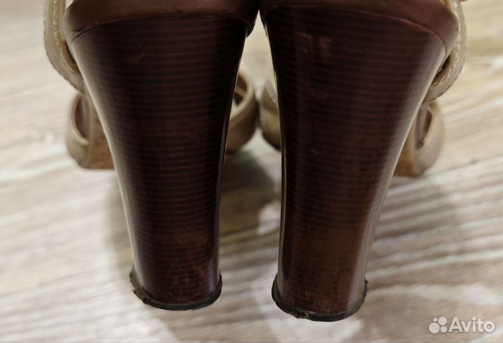 Босоножки женские из натуральной кожи