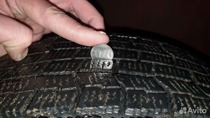 Goodyear UltraGrip Ice Navi Zea 205/55 R16