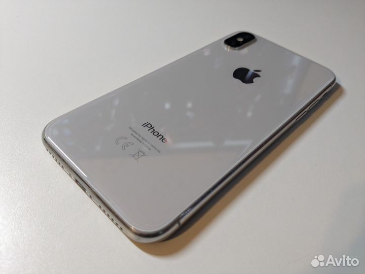 iPhone X, 64 ГБ
