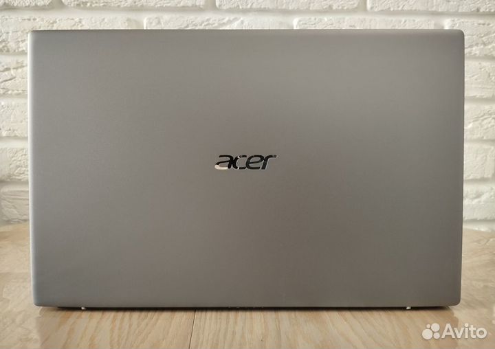 Acer Swift 16