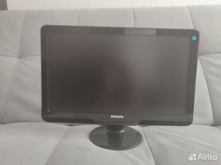 Монитор Philips 22