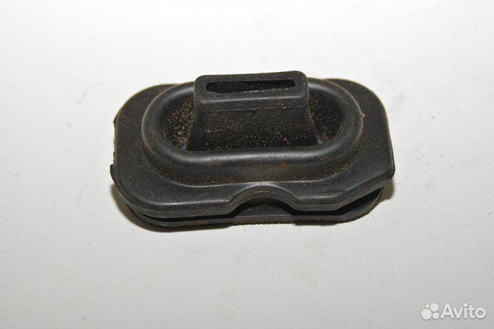 Чехол ваз 2110 вилки сцепления 2110-1601211 брт