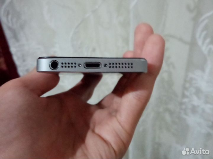 iPhone 5S, 16 ГБ