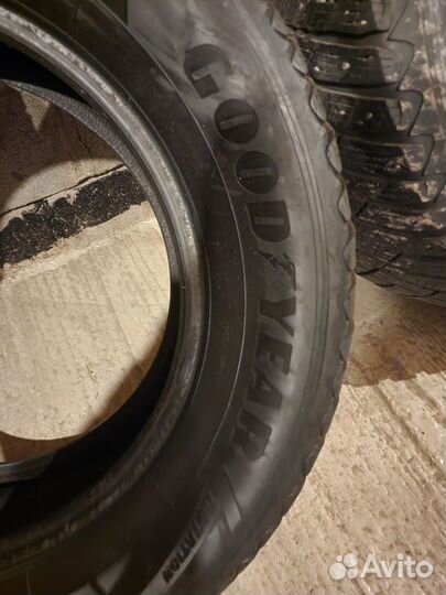 Goodyear Ultra Grip Ice Arctic 2 285/60 R18