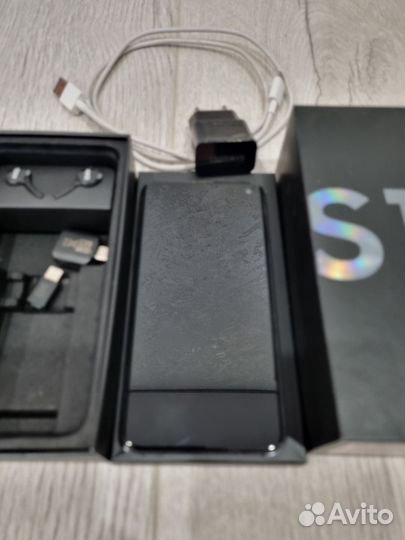 Samsung Galaxy S10e, 6/128 ГБ