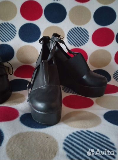 Туфли женские две пары 40р
