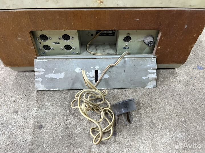 Катушечный магнитофон Яуза 6
