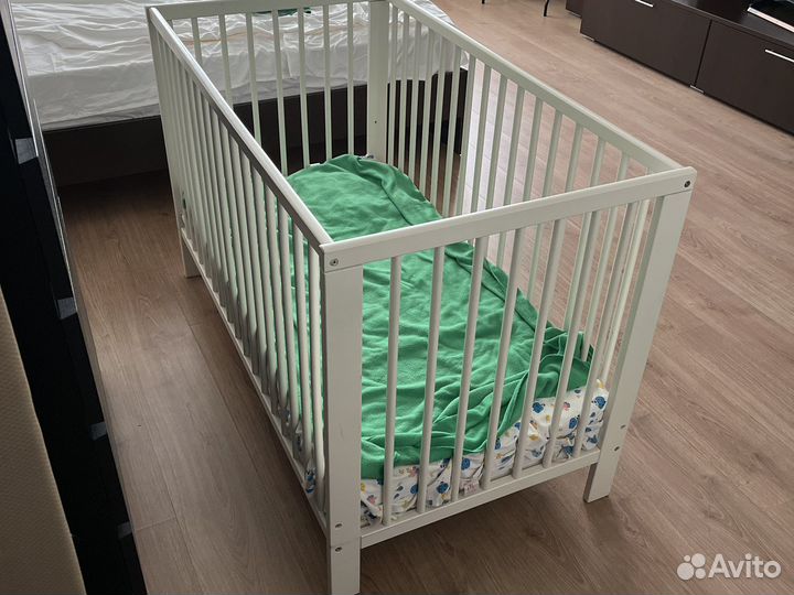 Детская кроватка