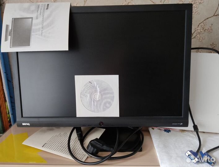 Монитор benq G2200WA
