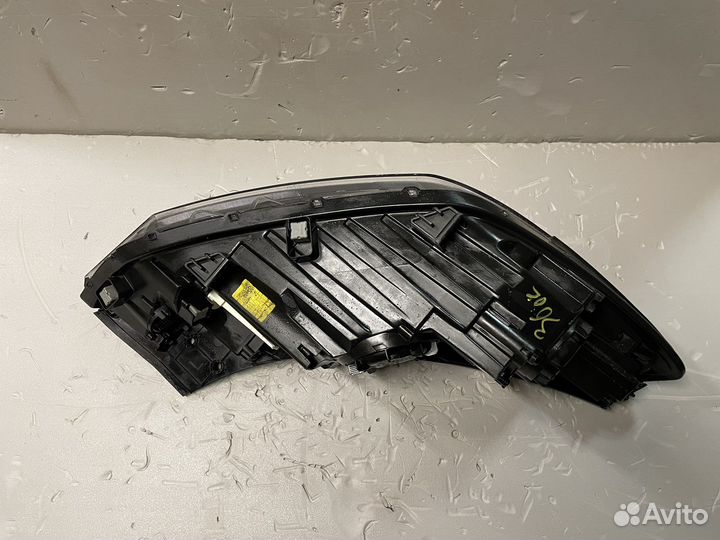 Фара левая Hyudai Tucson 3