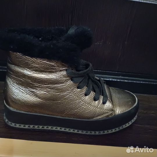 Ботинки женские зимние Abricot 37