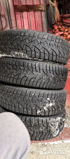 Bridgestone Blizzak Spike-02 195/65 R15 91T