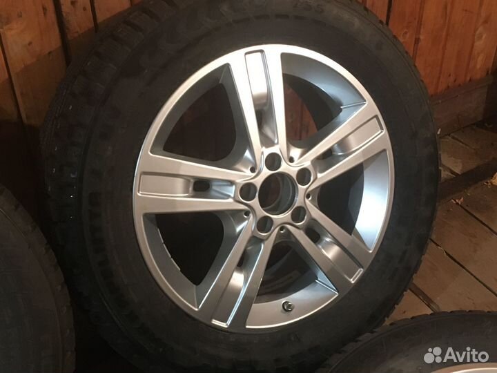 Зимн R18 ML/R W164/W251 nokian hakka7 255/55 новые