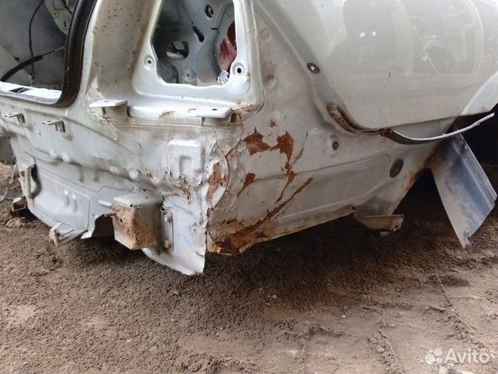 Крыло заднее правое Nissan Almera Classic B10 1.6