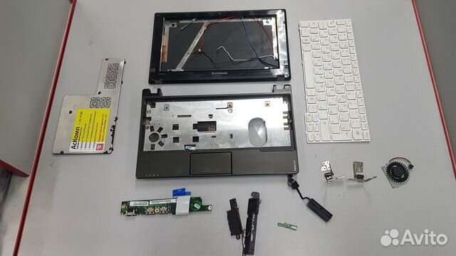 Нетбук Lenovo S10-3 в разборе