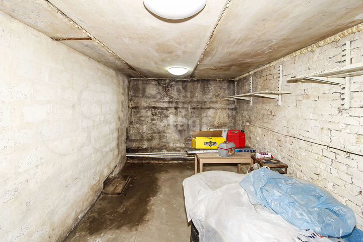 Машиноместо, 15 м²