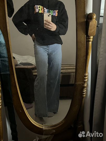 Джинсы широкие