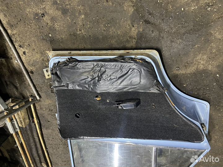 Задняя левая дверь ваз 2106