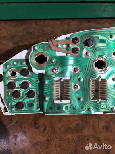 Щиток приборов Mitsubishi Sigma