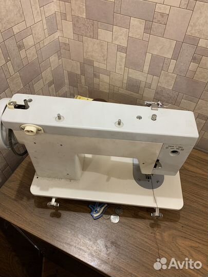 Швейная машинка