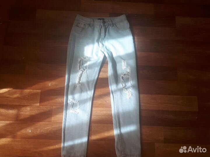 Джинсовые брюки 26 - 27размер в хорошем состоянии