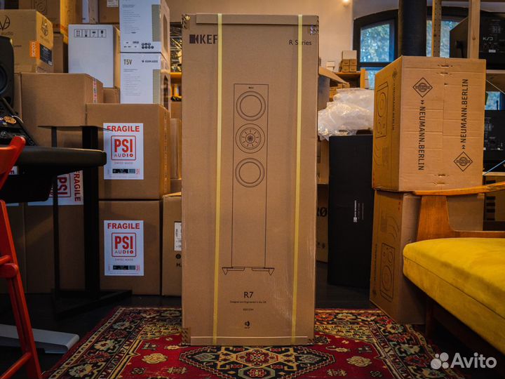 KEF R7 Black, штука в Наличии