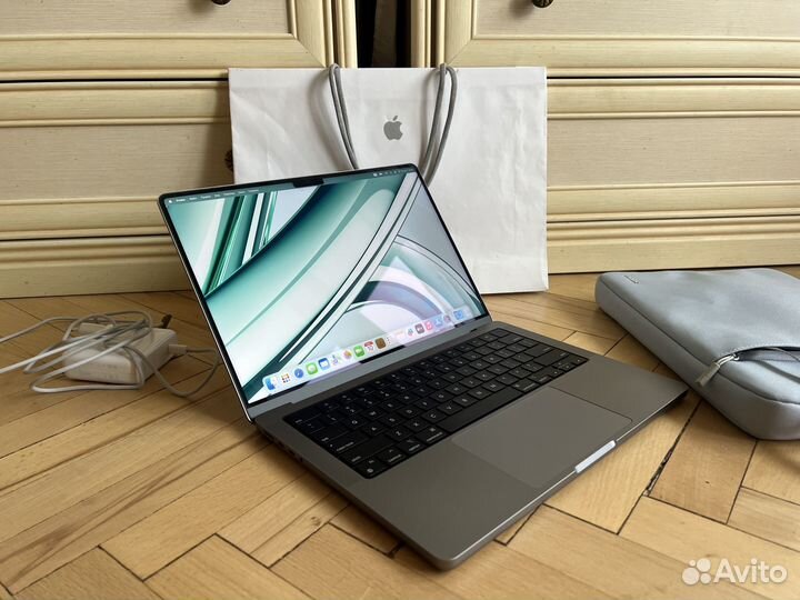 MacBook Pro 14 2023 M2 16Gb 1Tb 180 циклов