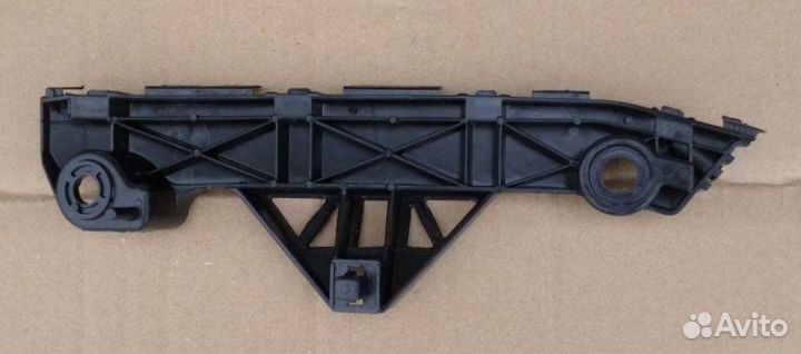 Крепление бампера переднее левое Mazda 3 Axela BL