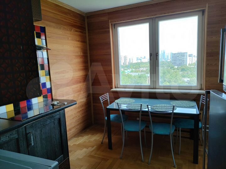 3-к. квартира, 72 м², 14/14 эт.