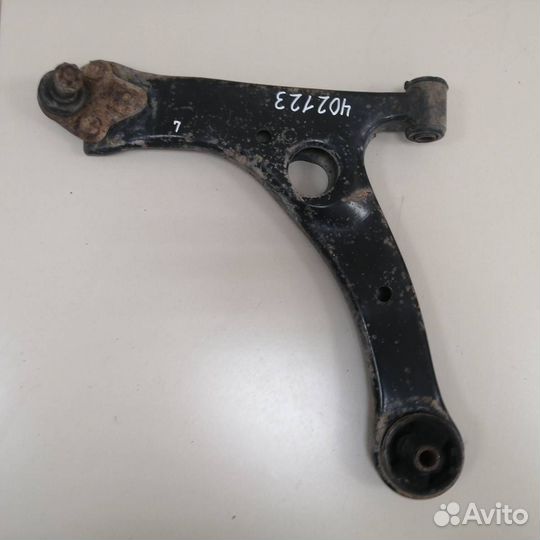 Рычаг передний нижний левый Toyota Corolla E120 20