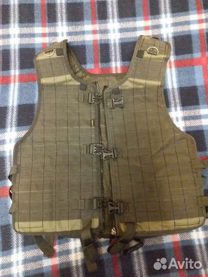 Разгрузочный жилет