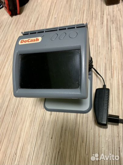 Детектор валют DoCash DVM mini