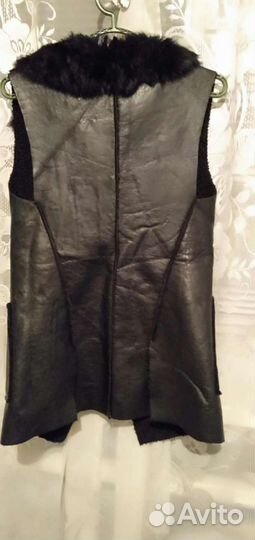 Жилетка безрукавка длинная