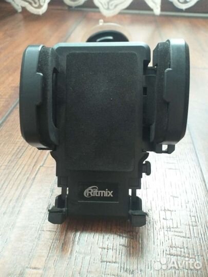 Держатель телефона в автомобиль