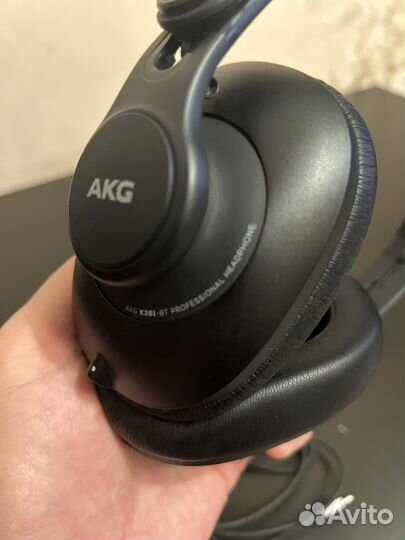 Беспроводные наушники akg k361