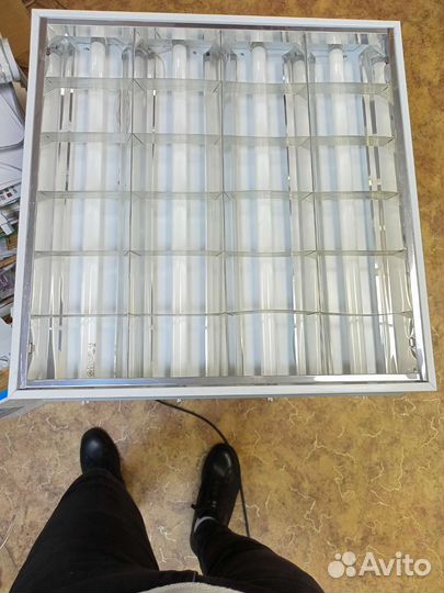 Светильник потолочный встраиваемый