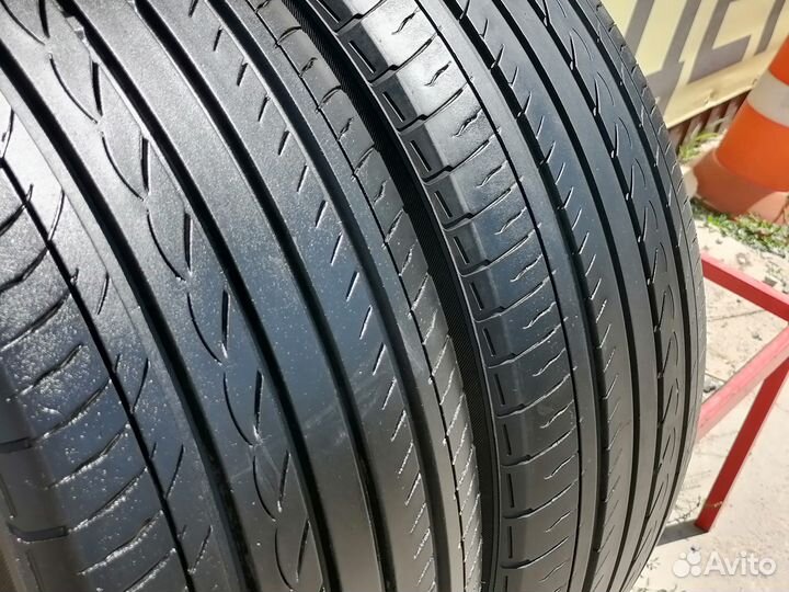 Yokohama Advan db decibel 235/50 R18