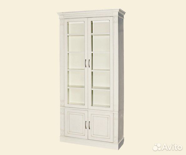 Книжный шкаф