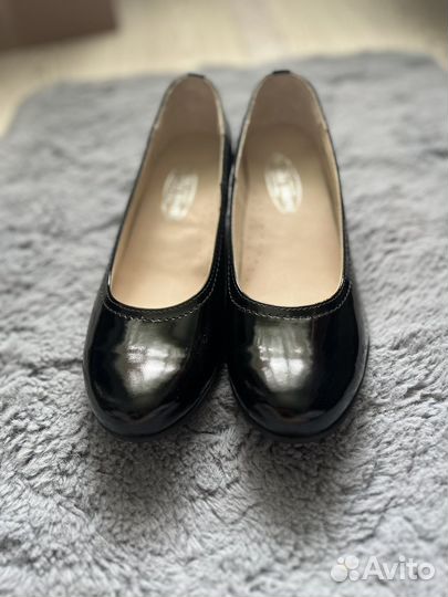 Лакированные туфли