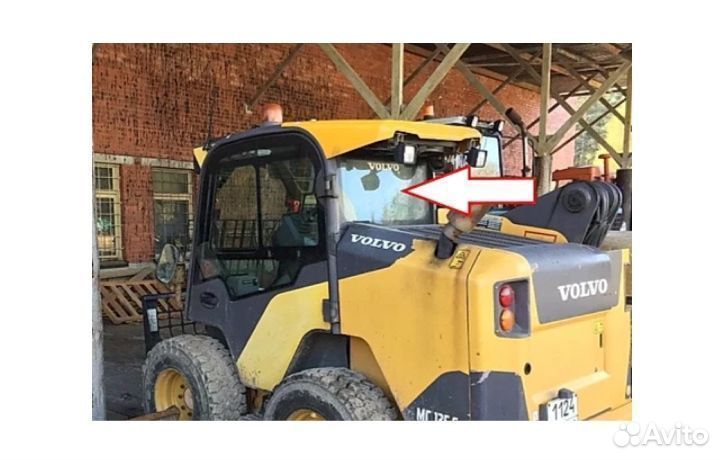 Volvo MC135C/MC110 Стекло заднее кузовное на миник