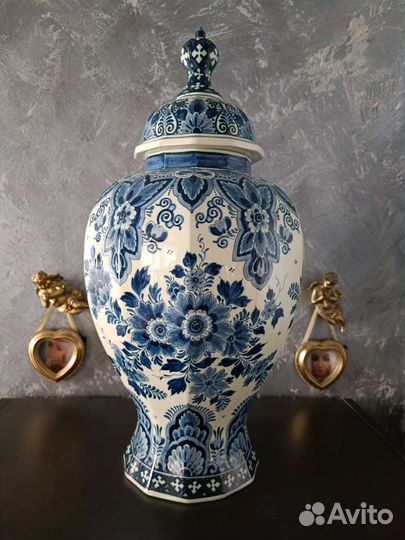 Антикварные тюльпановые вазы