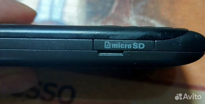 Мобильные телефоны бу разные