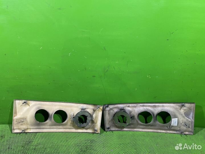 Облицовка фар правая паз 32053 рестайлинг