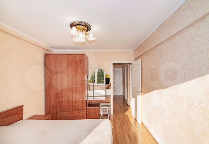 3-к. квартира, 70 м², 3/6 эт.