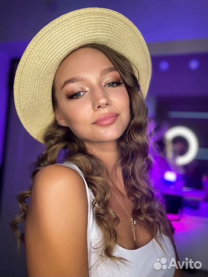 Макияж и прическа