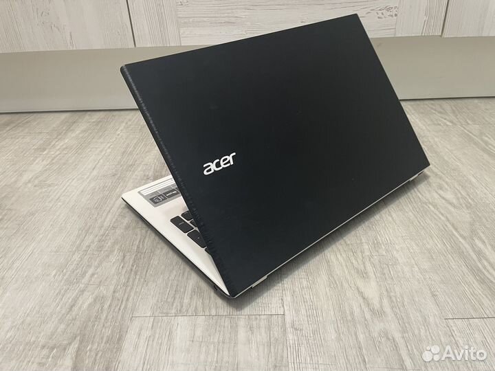 Мощный Acer i3, 8Гб, Intel HD, SSD 240Гб