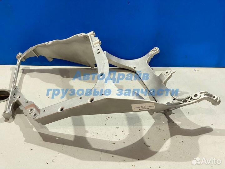 Кронштейн крепления фары Даф 106 левый